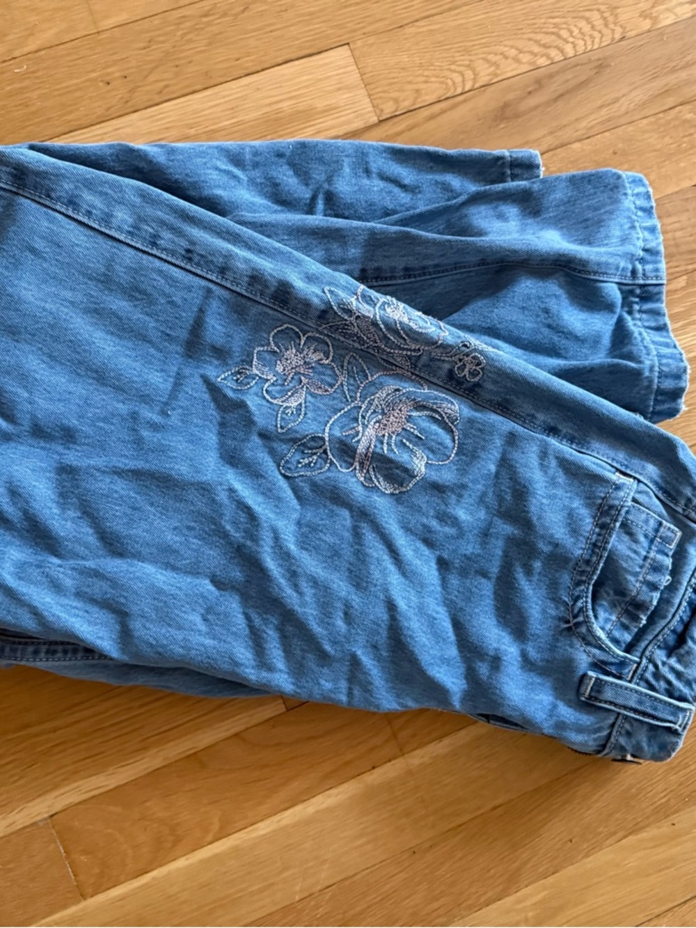 Hollister Light Blue Denim Low-Rise Super Baggy Jeans